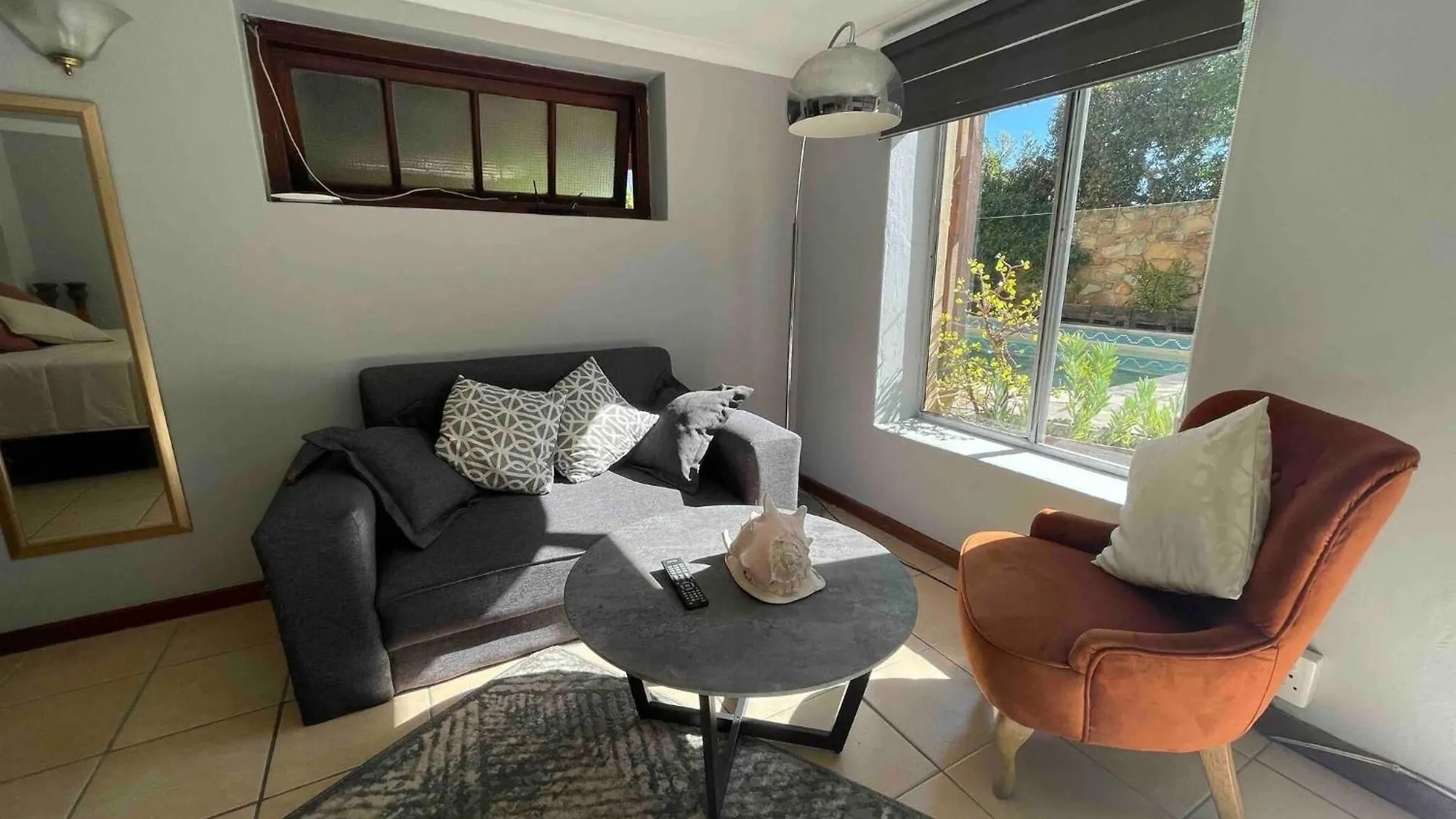 Lavish Camps Bay Pool Side Apartment Le Cap